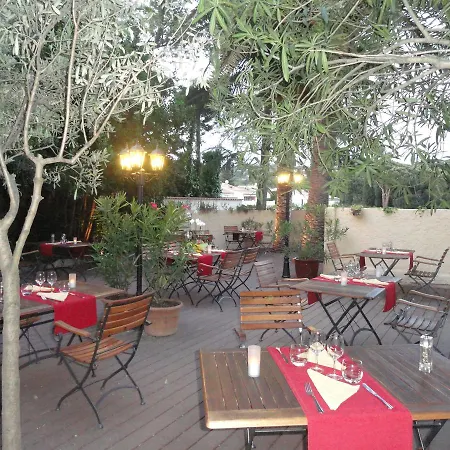 La Aparthotel
